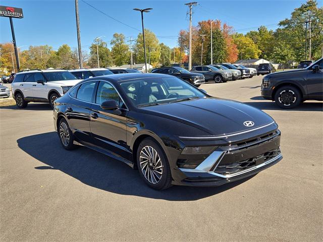 new 2026 Hyundai Sonata Hybrid car, priced at $39,575
