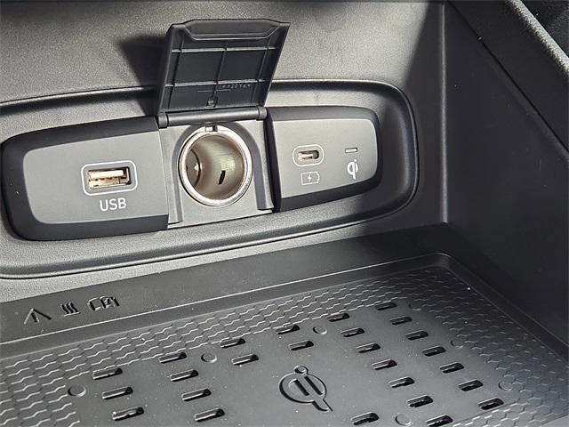 new 2025 Hyundai Venue car, priced at $25,361