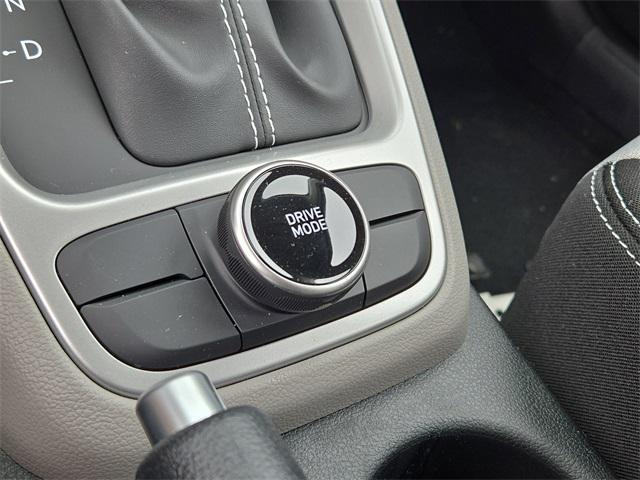 new 2025 Hyundai Venue car, priced at $23,450