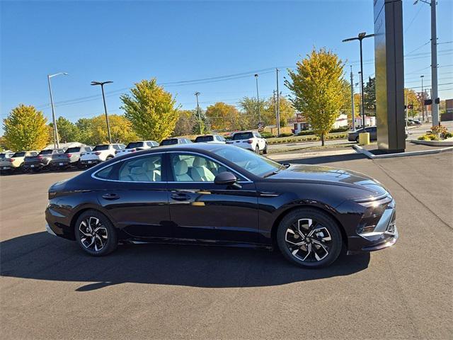 new 2025 Hyundai Sonata car, priced at $29,699