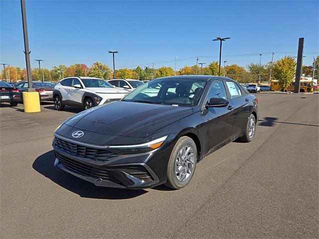 new 2025 Hyundai Elantra HEV car, priced at $25,744