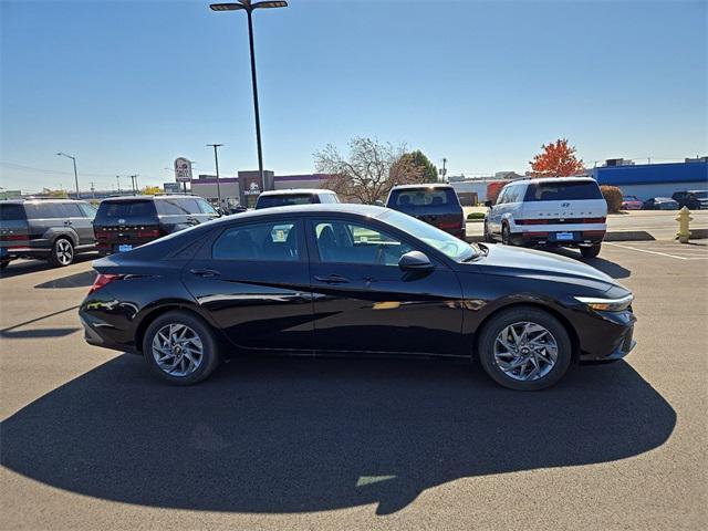 new 2025 Hyundai Elantra HEV car, priced at $25,744