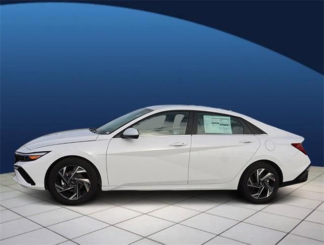 new 2024 Hyundai Elantra car, priced at $26,185