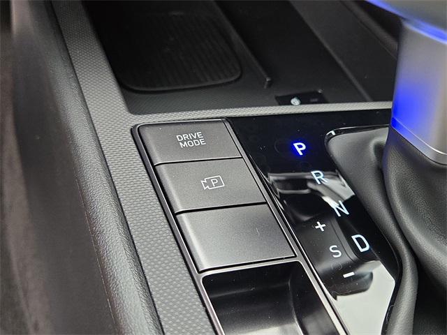 new 2025 Hyundai Elantra car, priced at $26,822