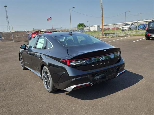 new 2025 Hyundai Sonata car, priced at $29,878