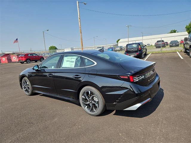 new 2025 Hyundai Sonata car, priced at $29,878