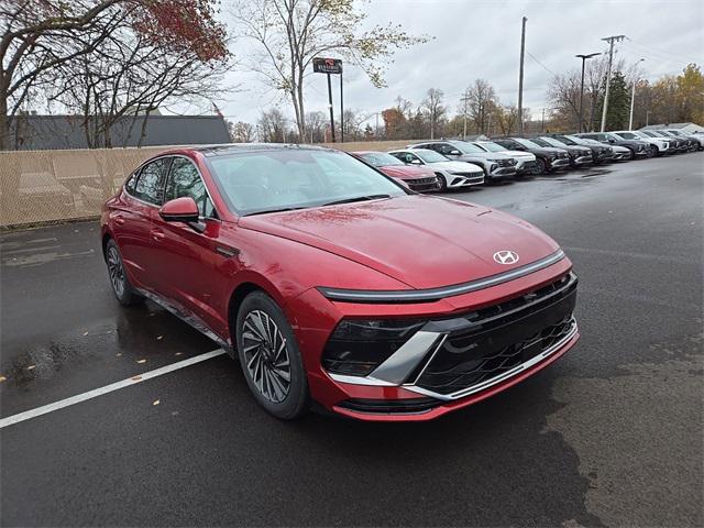 new 2025 Hyundai Sonata Hybrid car, priced at $38,380