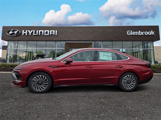 new 2025 Hyundai Sonata Hybrid car, priced at $38,380