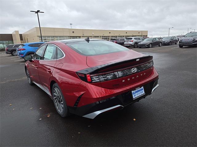 new 2025 Hyundai Sonata Hybrid car, priced at $38,380