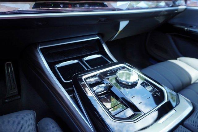 new 2024 BMW 760 car, priced at $125,225