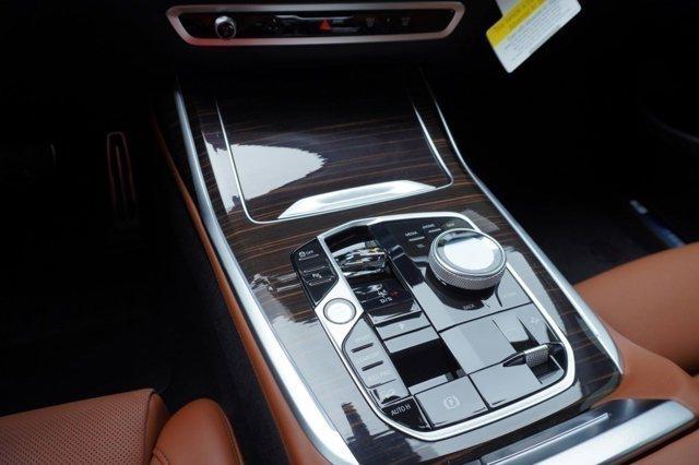 new 2025 BMW X7 car, priced at $123,505