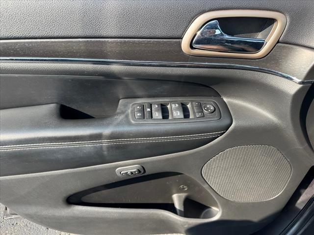 used 2016 Jeep Grand Cherokee car, priced at $14,986