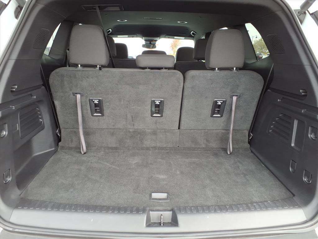 used 2025 GMC Acadia car, priced at $38,692