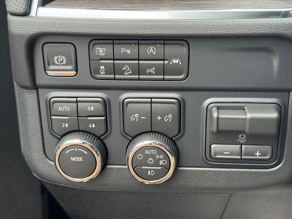new 2025 Chevrolet Tahoe car, priced at $80,280