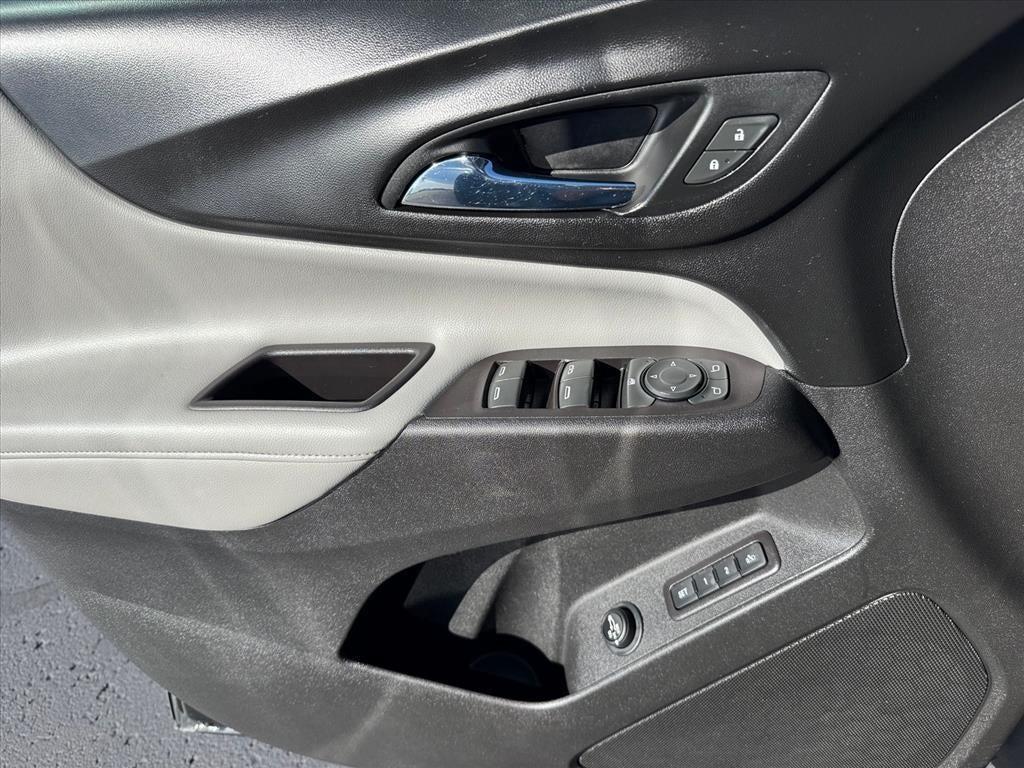 used 2021 Chevrolet Equinox car, priced at $18,897