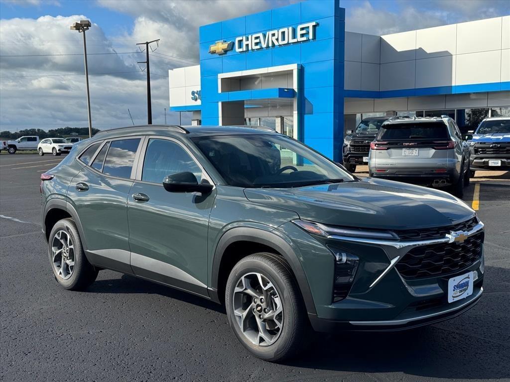 new 2025 Chevrolet Trax car, priced at $24,605