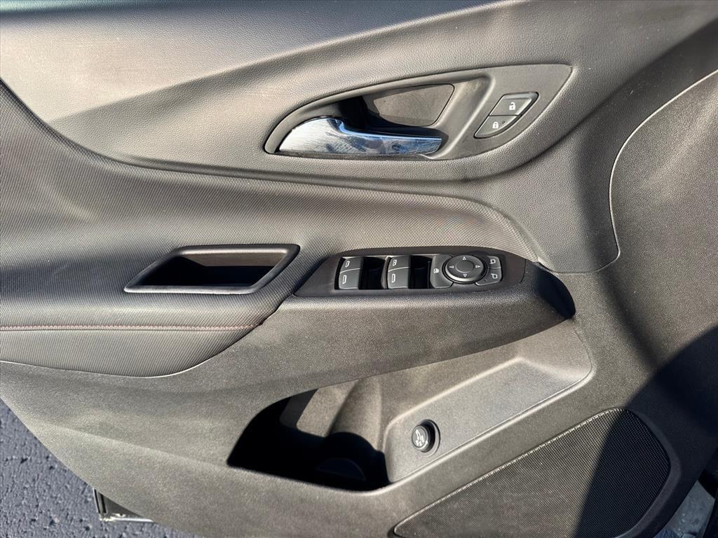 used 2022 Chevrolet Equinox car, priced at $21,962