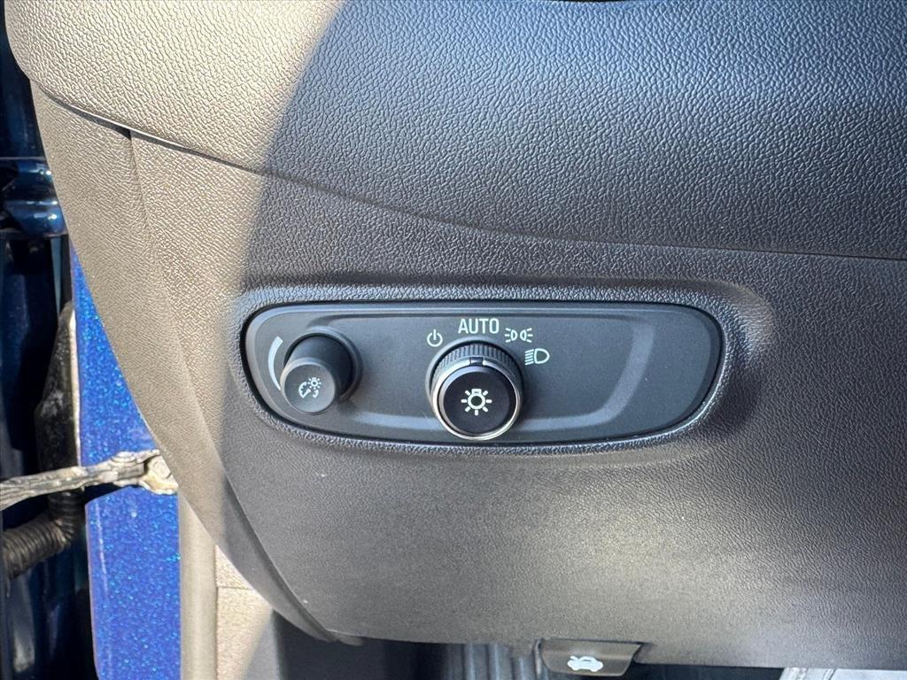 used 2023 Chevrolet Equinox car, priced at $22,246