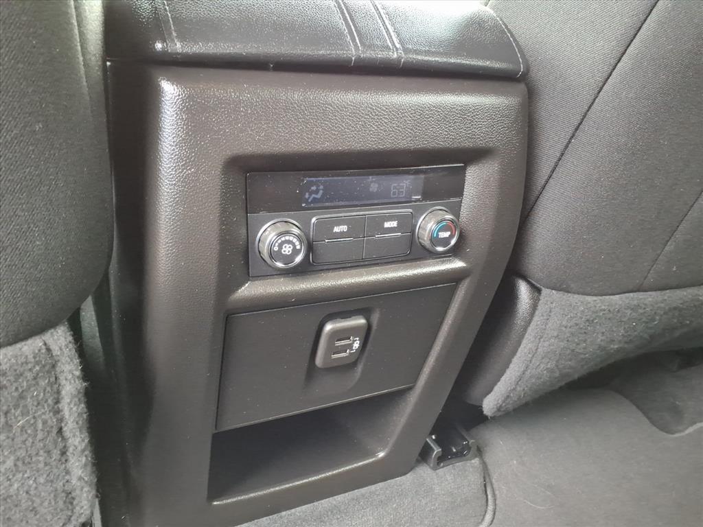 used 2023 Chevrolet Traverse car, priced at $30,802