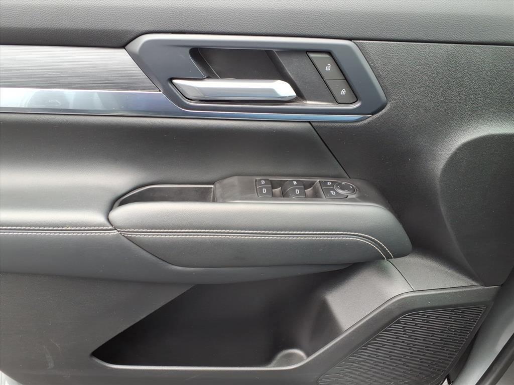 used 2025 GMC Terrain car, priced at $30,962