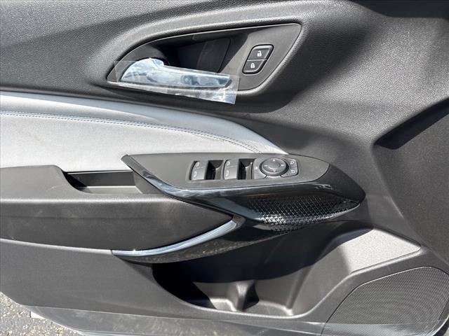 new 2025 Chevrolet Trax car, priced at $25,135