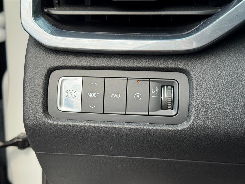 used 2025 GMC Acadia car, priced at $37,962