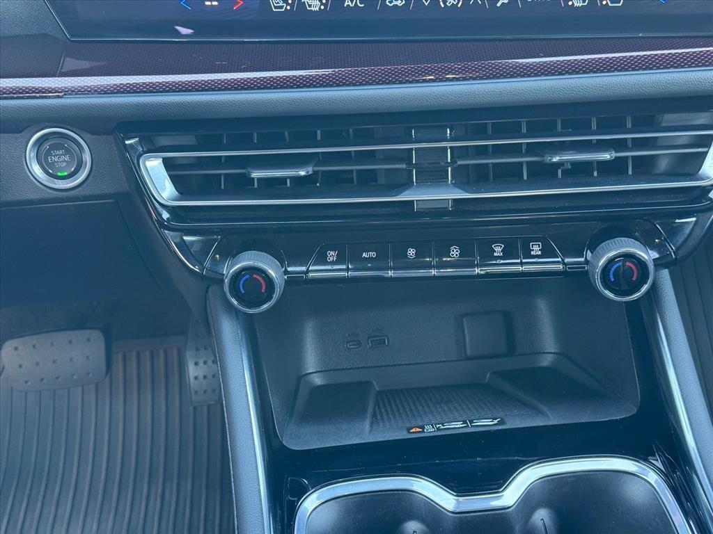 used 2024 Chevrolet Traverse car, priced at $51,962