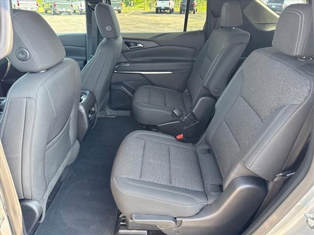 used 2025 Chevrolet Traverse car, priced at $39,966