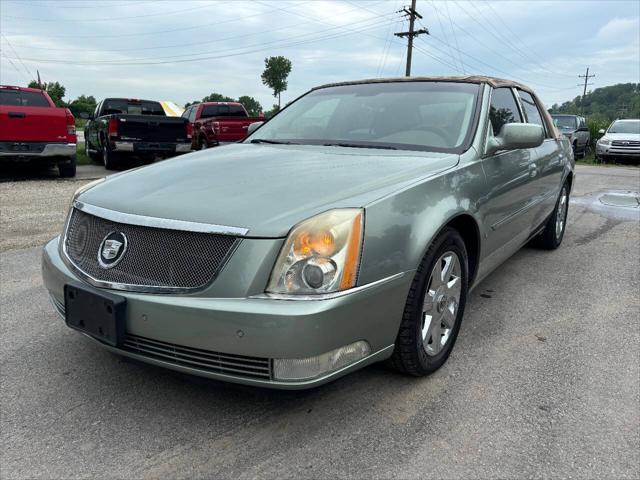 used 2006 Cadillac DTS car, priced at $5,555