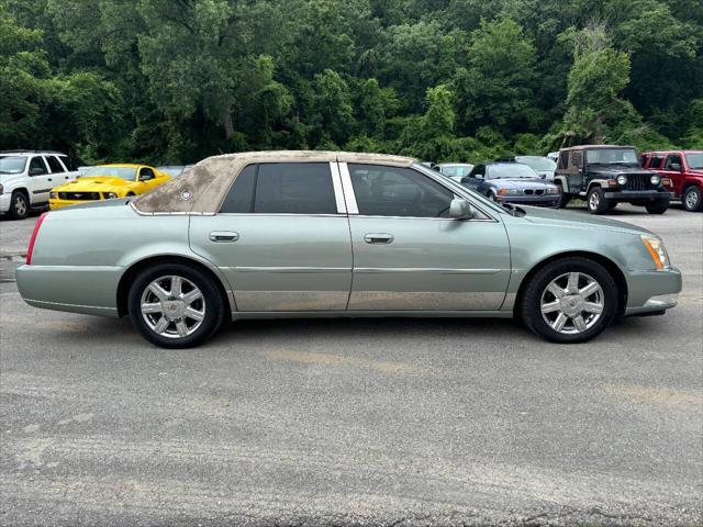 used 2006 Cadillac DTS car, priced at $5,555