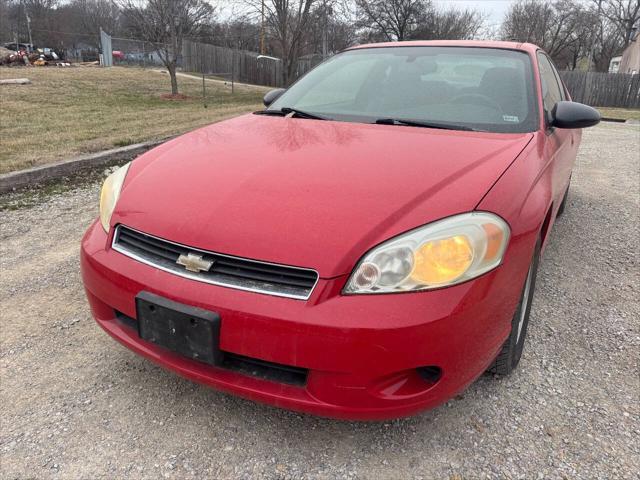 used 2006 Chevrolet Monte Carlo car, priced at $3,450