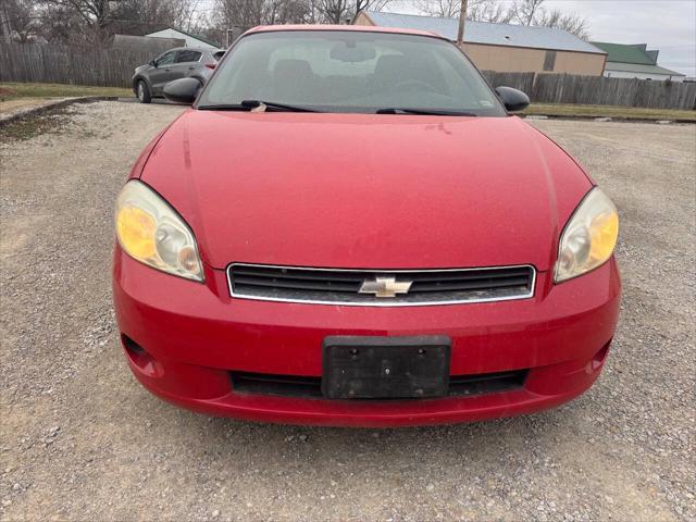 used 2006 Chevrolet Monte Carlo car, priced at $3,450
