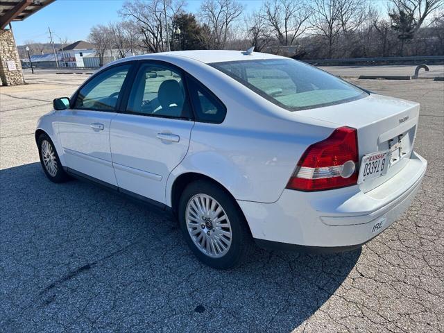 used 2004 Volvo S40 car, priced at $4,450