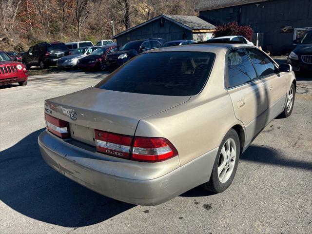 used 2001 Lexus ES 300 car, priced at $3,955