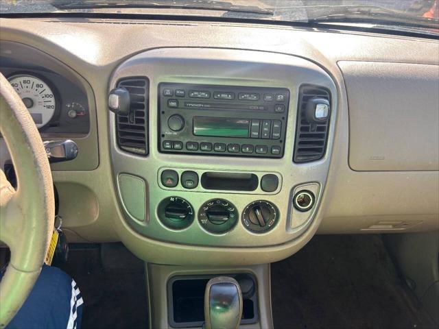used 2005 Ford Escape car, priced at $3,650
