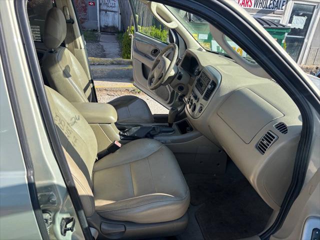 used 2005 Ford Escape car, priced at $3,650