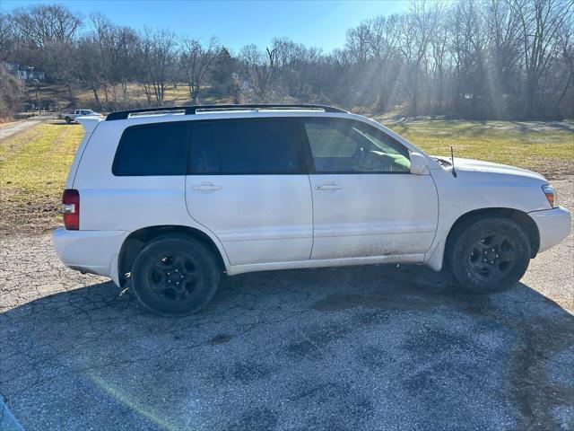 used 2007 Toyota Highlander car, priced at $7,450