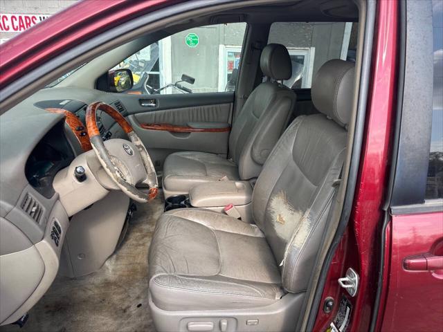 used 2006 Toyota Sienna car, priced at $7,455