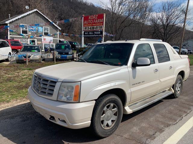 used 2005 Cadillac Escalade EXT car, priced at $7,450