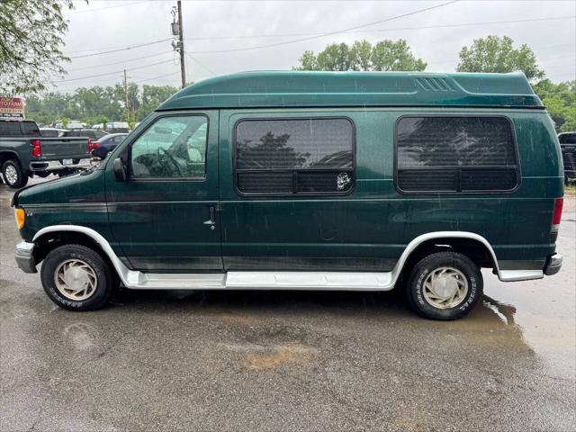 used 2001 Ford E150 car, priced at $9,950