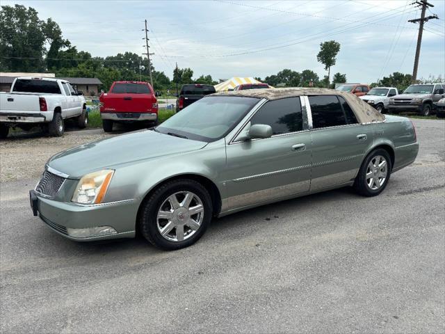 used 2006 Cadillac DTS car, priced at $5,555