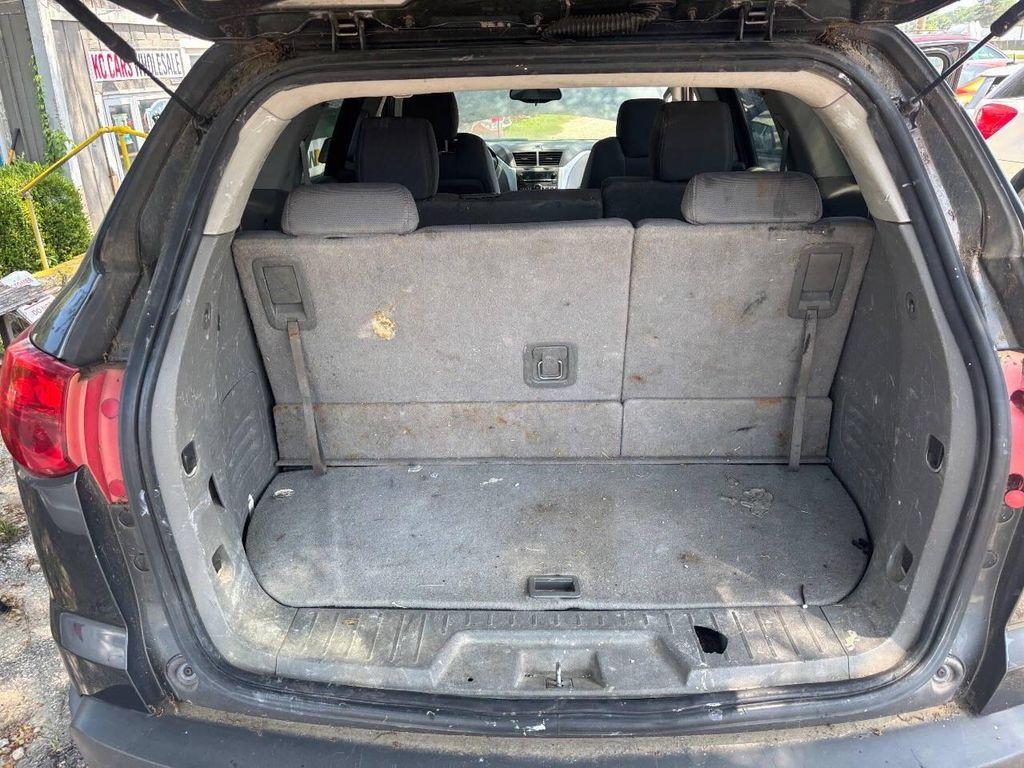 used 2011 Chevrolet Traverse car, priced at $2,950