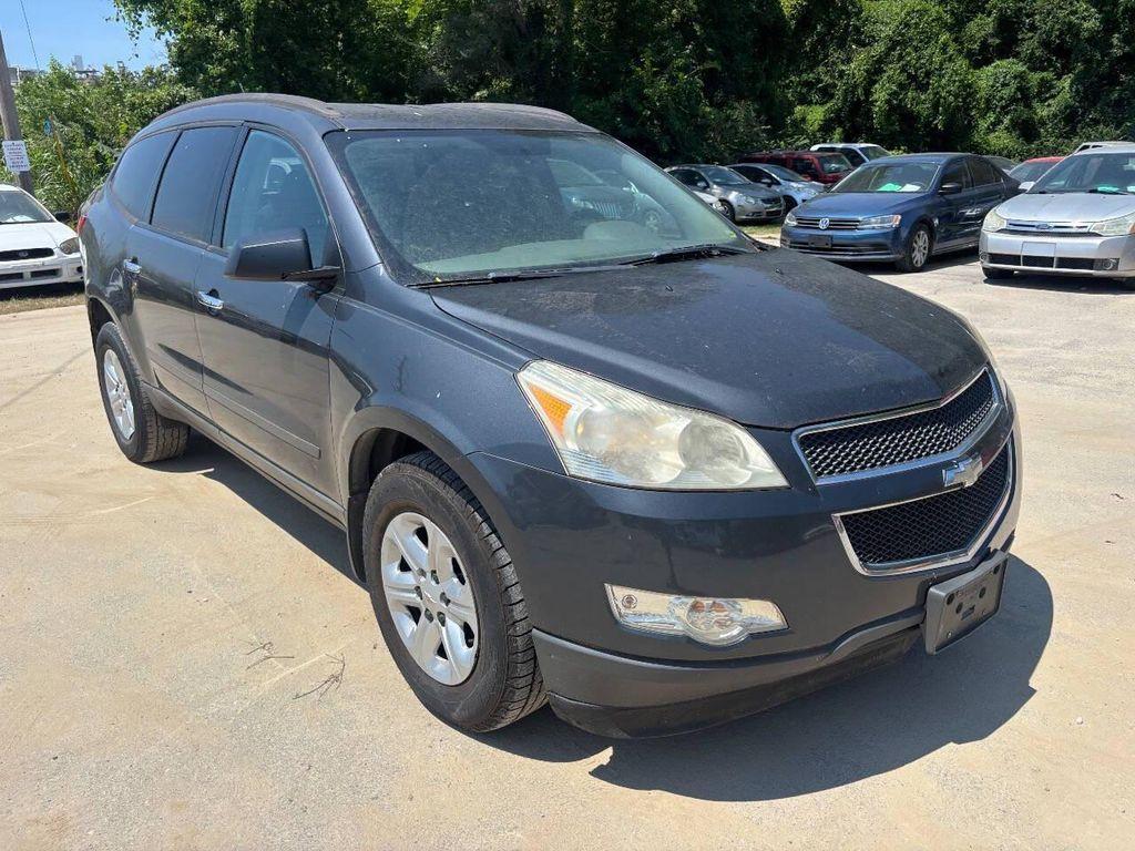 used 2011 Chevrolet Traverse car, priced at $2,950