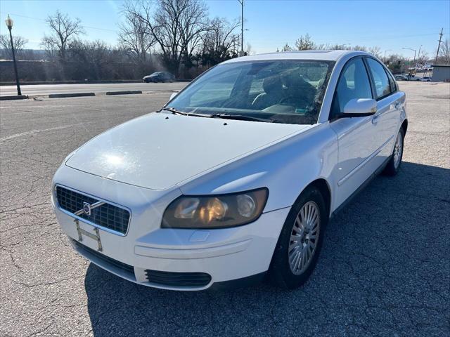 used 2004 Volvo S40 car, priced at $4,950