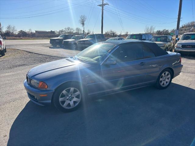 used 2001 BMW 325 car, priced at $4,950