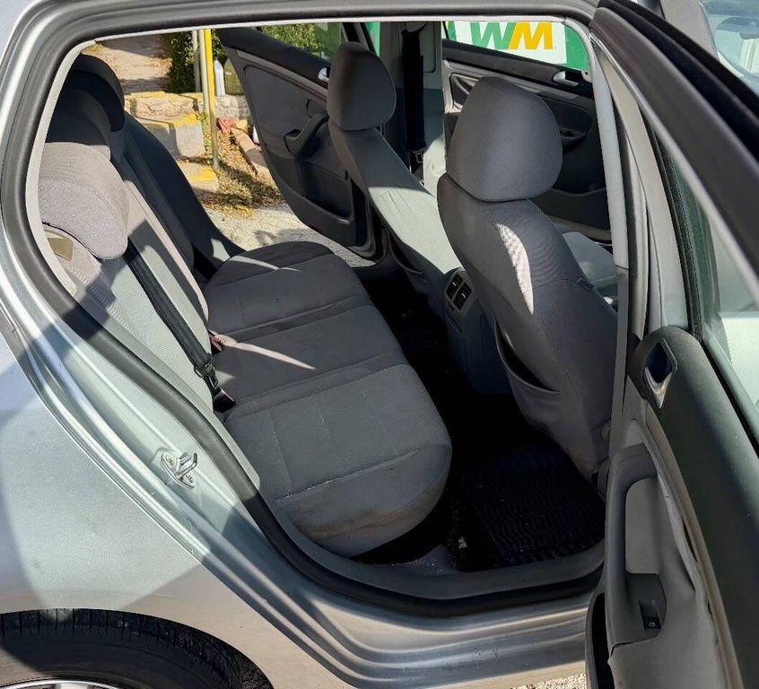 used 2009 Volkswagen Rabbit car, priced at $5,450