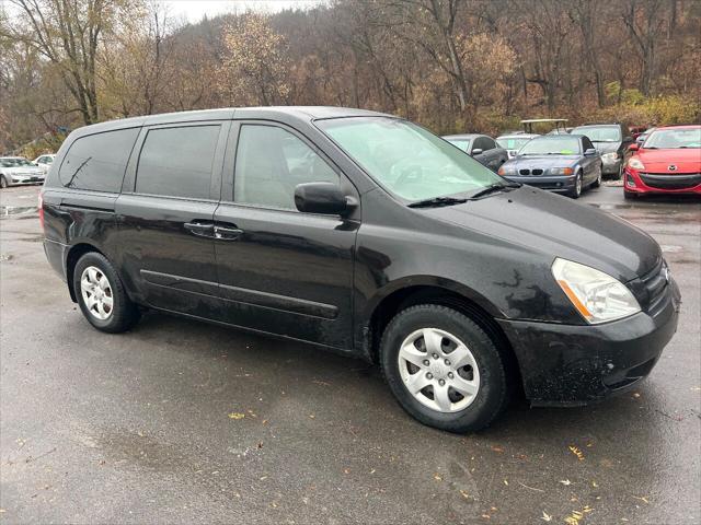 used 2006 Kia Sedona car, priced at $4,500