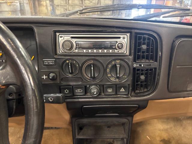 used 1992 Saab 900 car, priced at $4,450