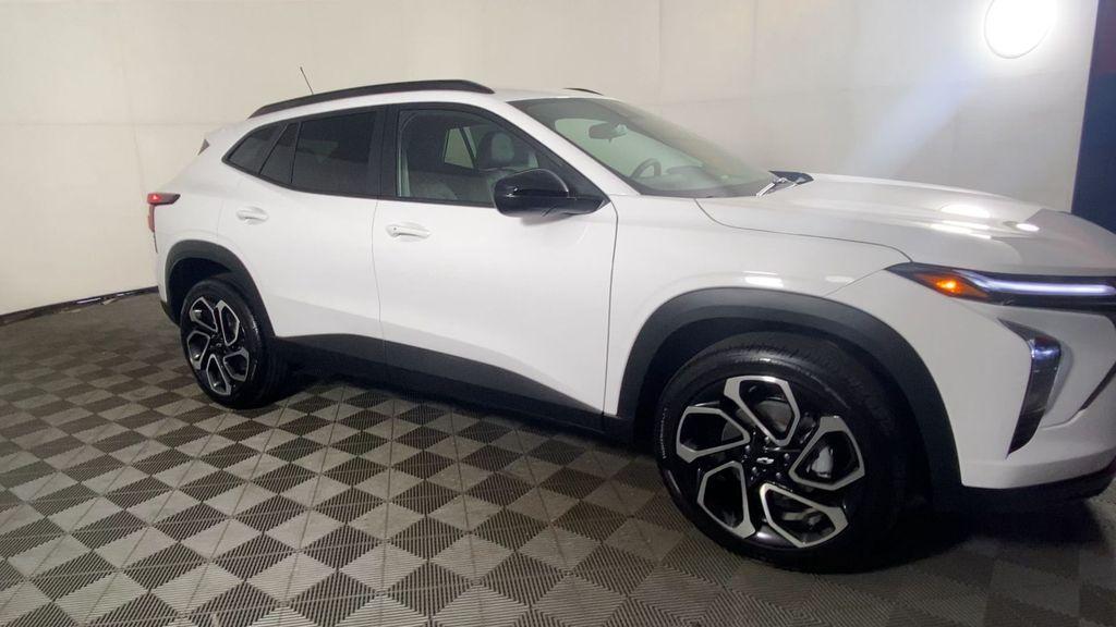 new 2025 Chevrolet Trax car, priced at $26,838