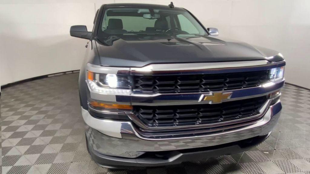 used 2018 Chevrolet Silverado 1500 car, priced at $28,000